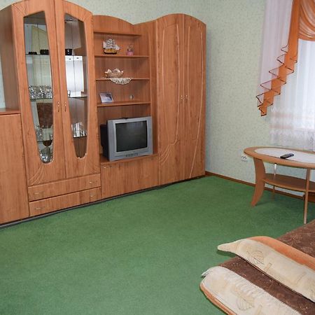Apartments On Leninskaya Street Nyasvizh Esterno foto